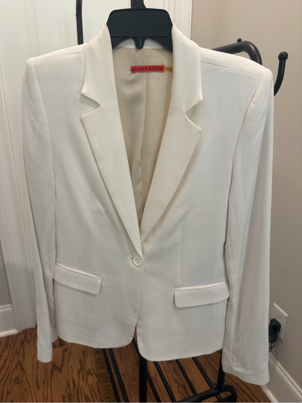 Alice + Olivia Cream One-Button Tailored Blazer